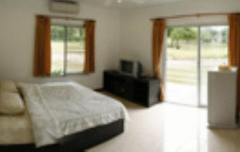 Greenfield Valley Fishing Resort Hua Hin Bilik gambar